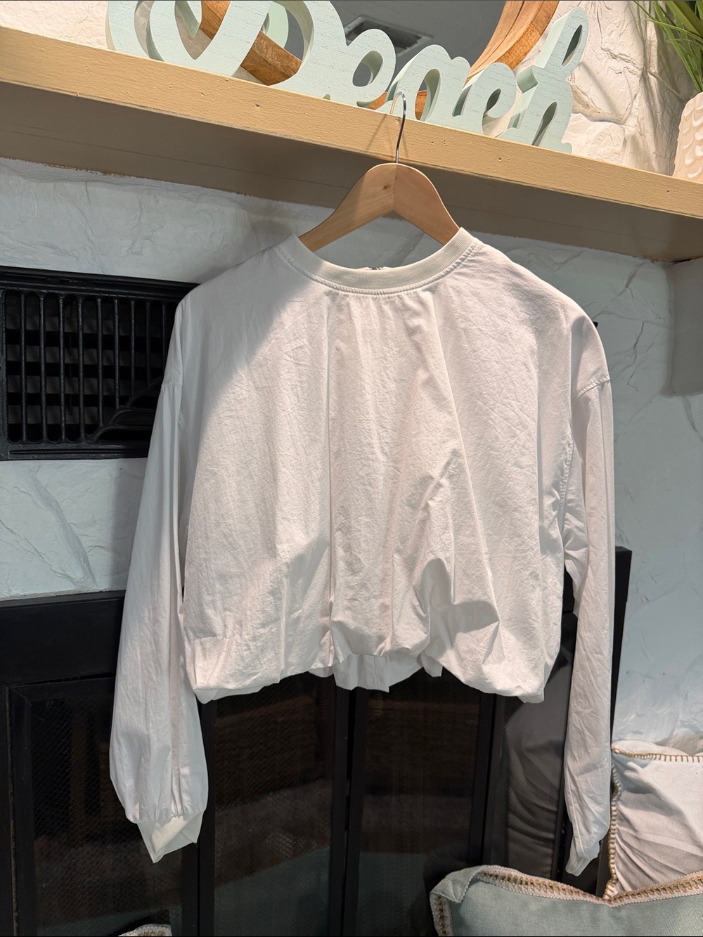 Zara White Cropped Long-Sleeve Crewneck Top